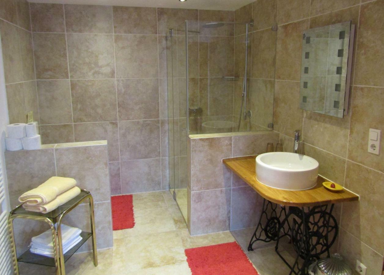 Villa Kreuthhof Appartements Klosterneuburg Dış mekan fotoğraf